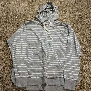 Women’s hooded pullover sweatshirt